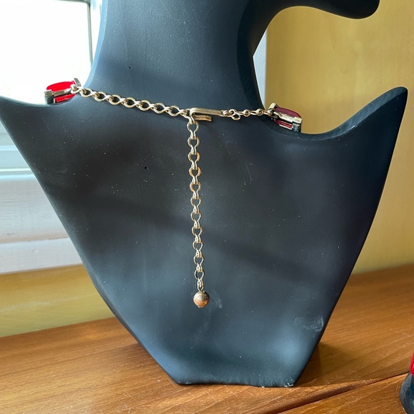 Charel Cherry Red & Silver Thermoset Parure- Necklace, Bracelet, Earrings, 1950s - Picture 5 of 16